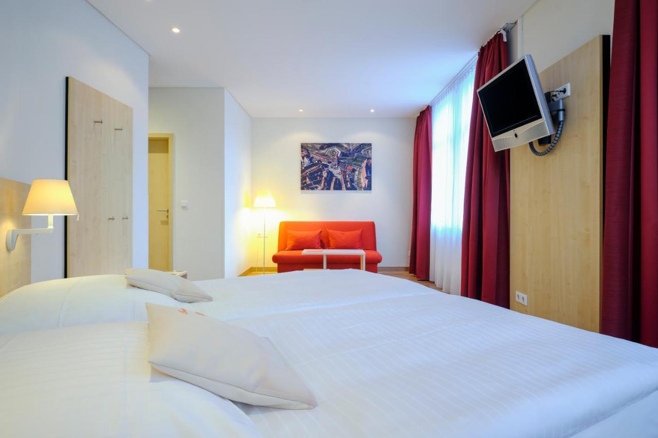 Hotel Victoria Nuernberg Экстерьер фото