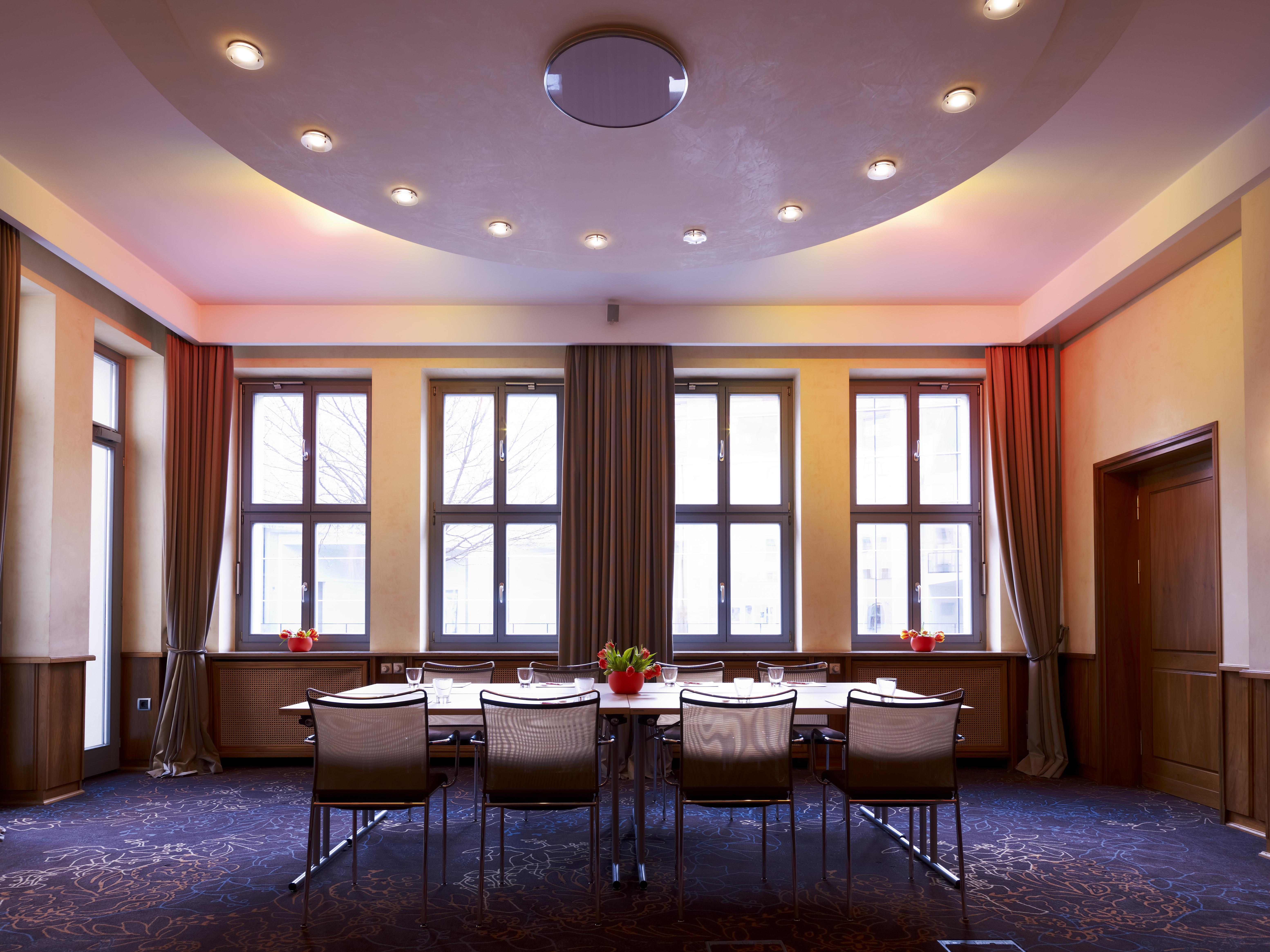 Hotel Victoria Nuernberg Экстерьер фото