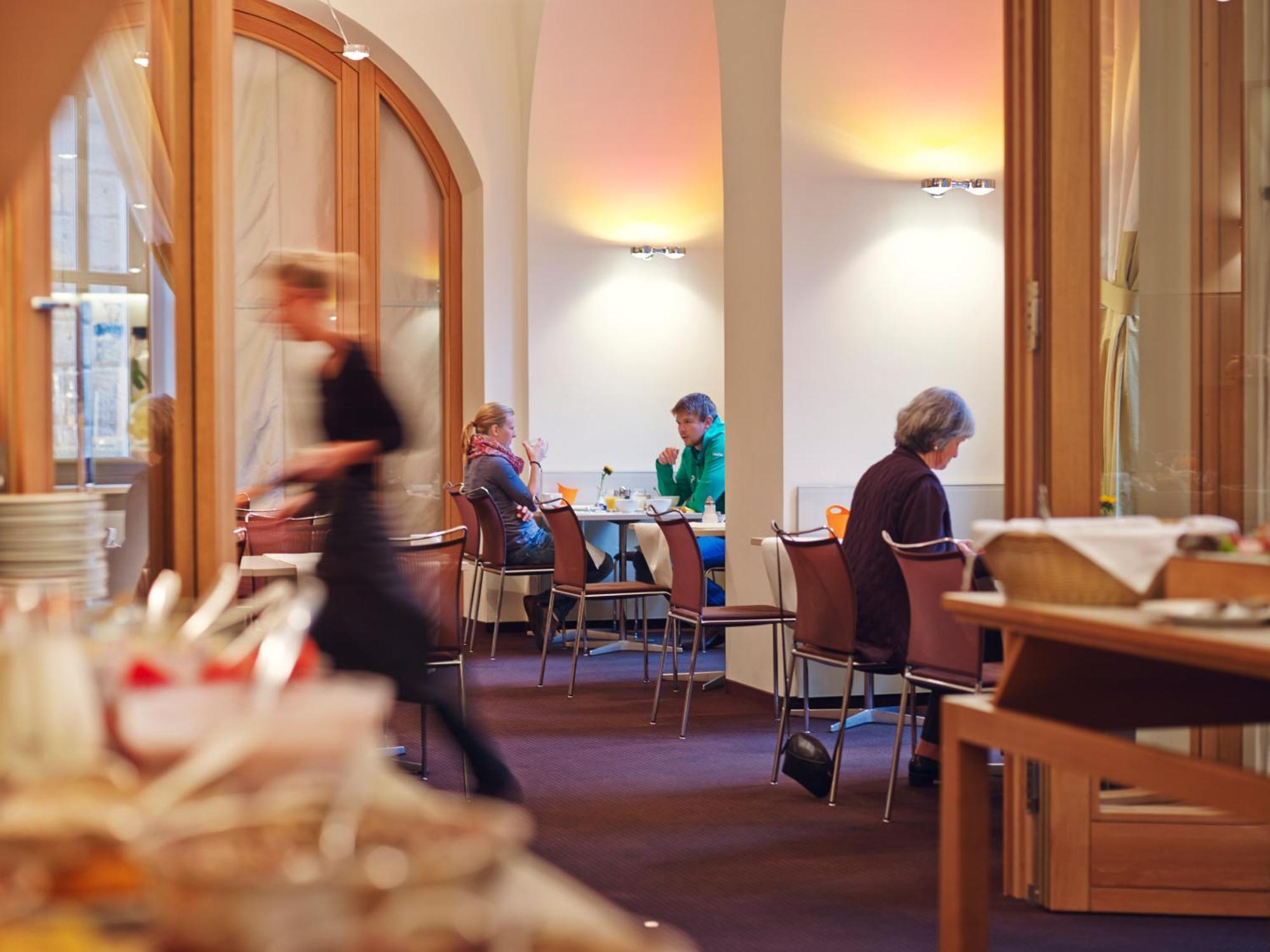 Hotel Victoria Nuernberg Экстерьер фото