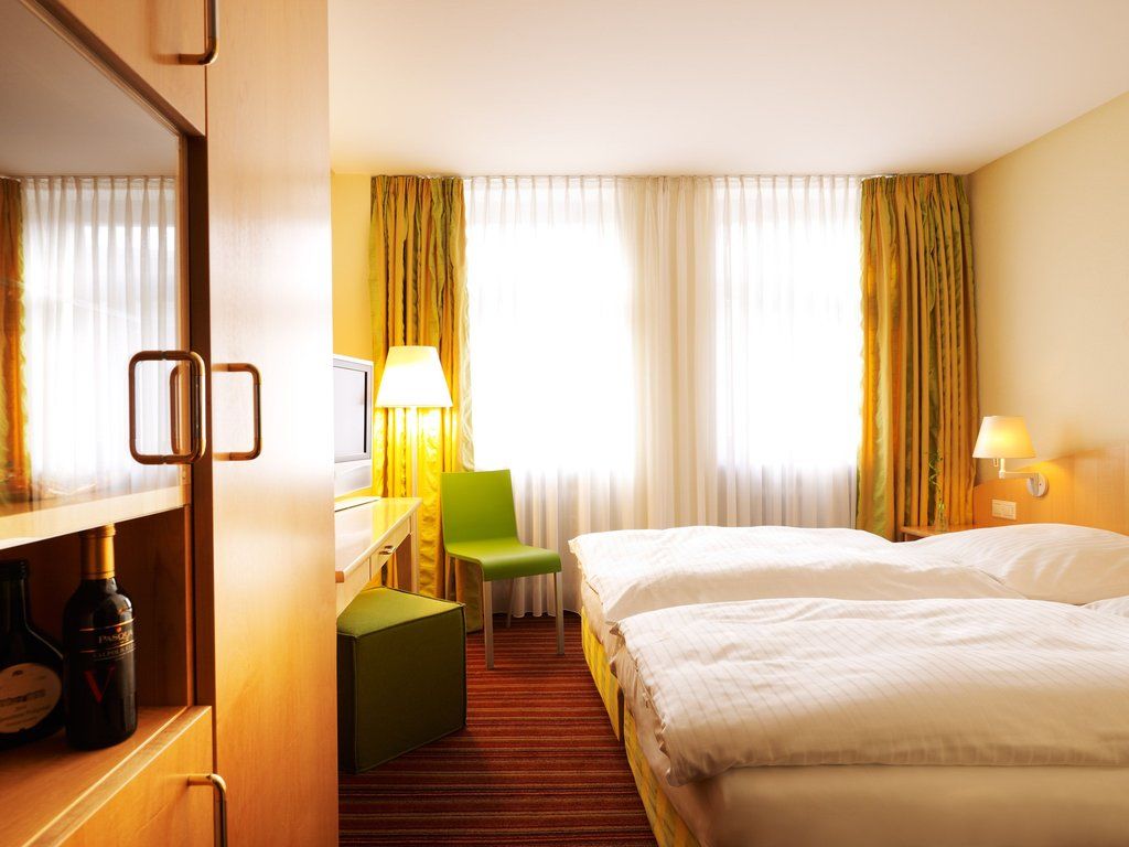 Hotel Victoria Nuernberg Экстерьер фото