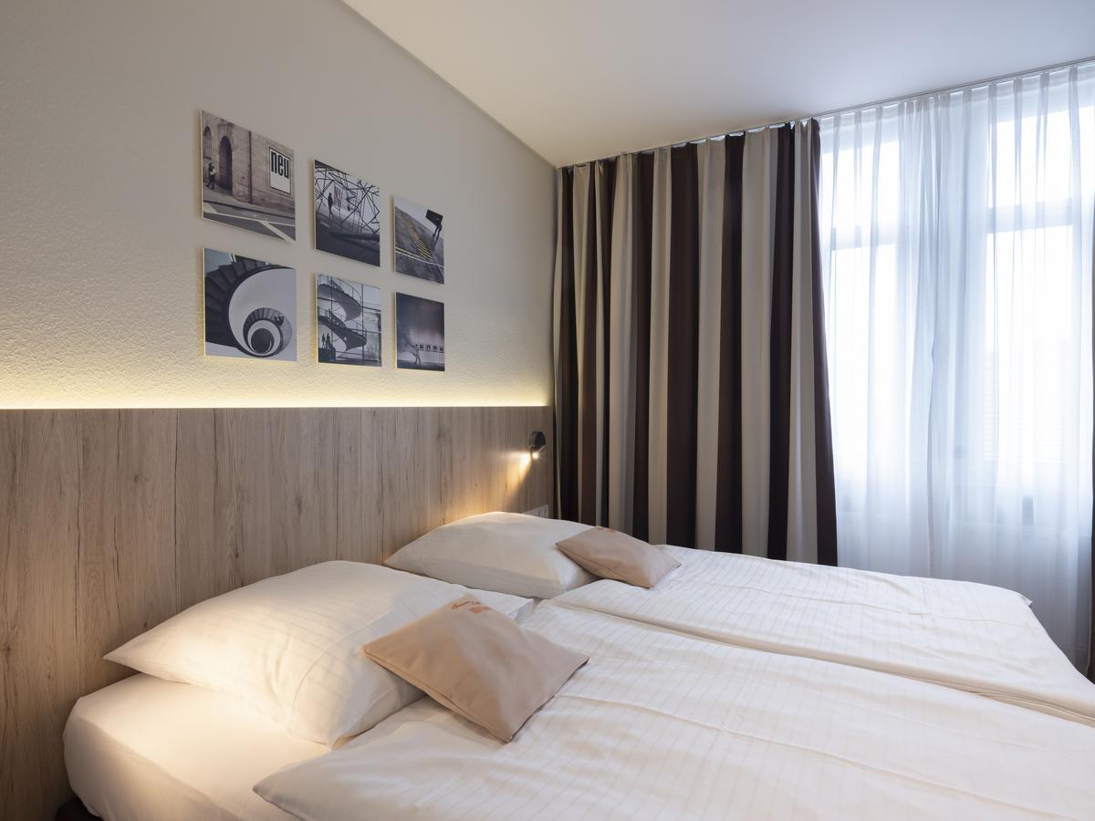 Hotel Victoria Nuernberg Экстерьер фото
